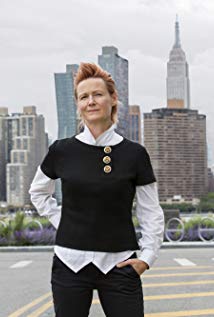 Amy Bond