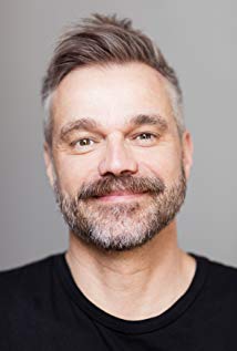 Raphael Schneider